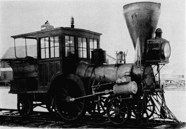 Figure 3.&mdash;&ldquo;Pioneer,&rdquo; about 1901, showing the sandbox and large headlamp.